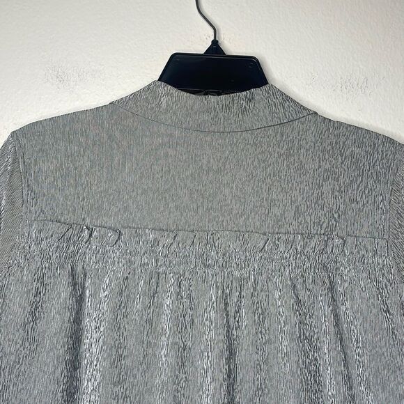 Athleta Womens Size XS Short Sleeve Button down Shirt Size XS - Picture 6 of 11